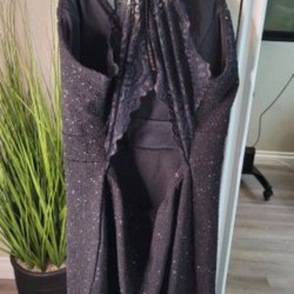 Lace Back Dress Size Medium - Picture 4 of 5